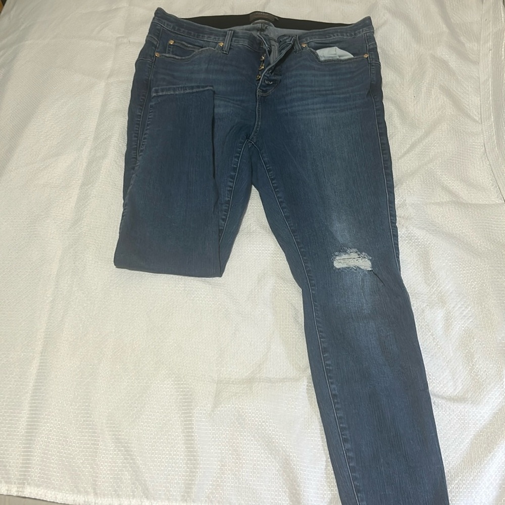 Torrid tummy control jeans 18 R